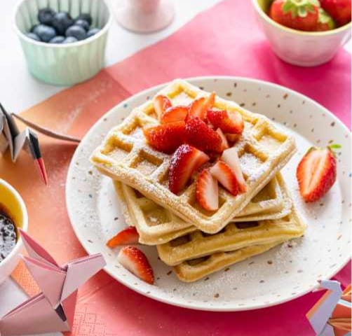 Waffle with berries